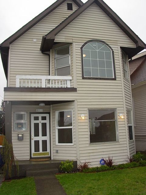 1st image of 811 S Grant Ave