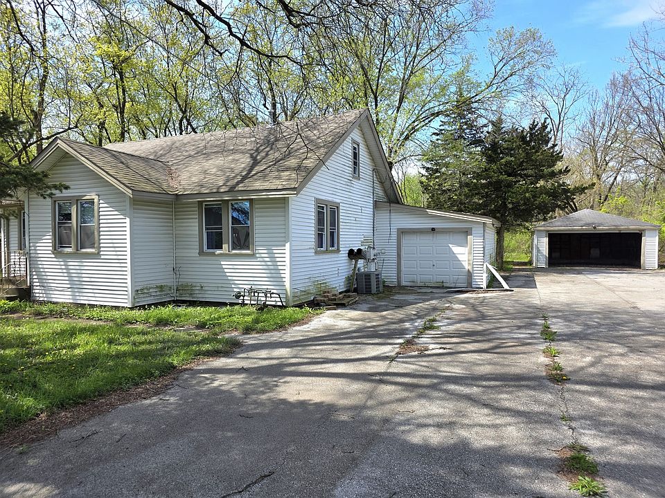 1st image of 18106 Sayre Ave