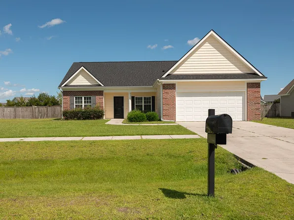 107 Turquoise Dr, Jacksonville, NC 28546