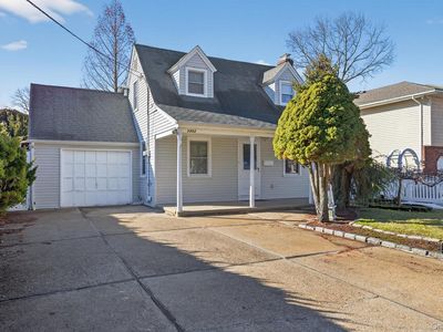 3992 William Street, Seaford, NY, 11783