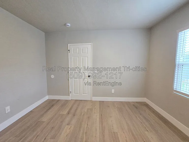1311 W Shoshone St #A — Photo 9