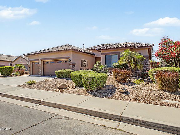 3rd image of 3915 E MEADOWVIEW Drive