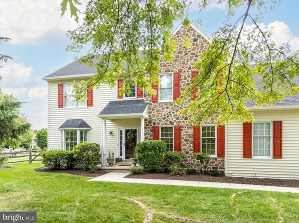 1389 Beau Dr, West Chester, PA 19380