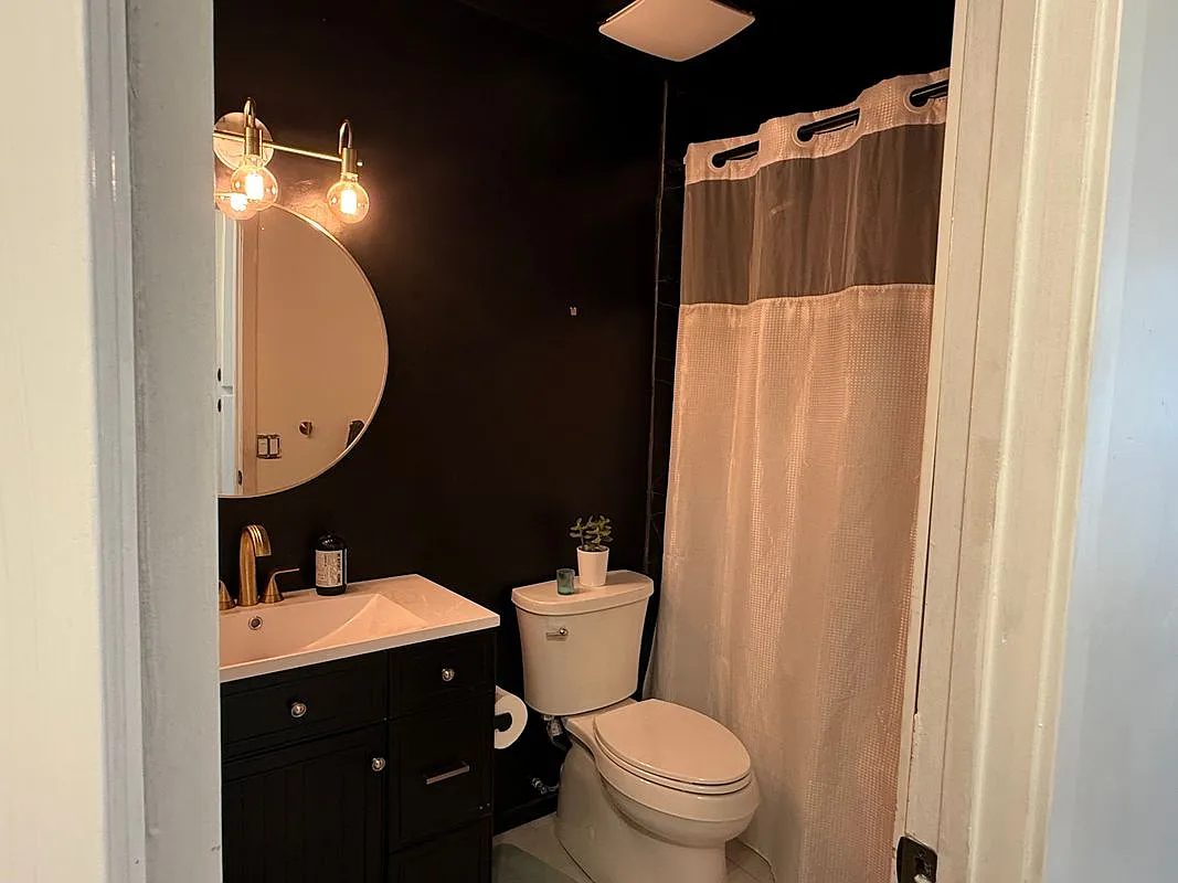 3 bed, 2.0 bath, 1280 sqft, $4,000 — Photo 2