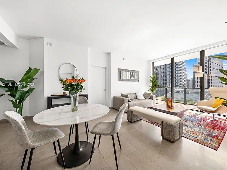 88 SW 7th St #2105 — Photo 25