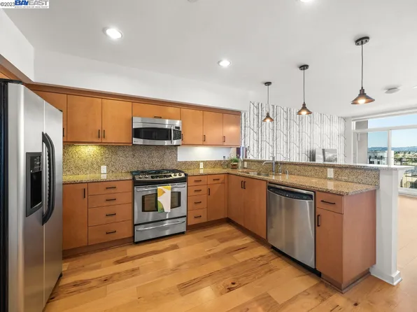 630 Thomas L Berkley Way APT 716, Oakland, CA 94612