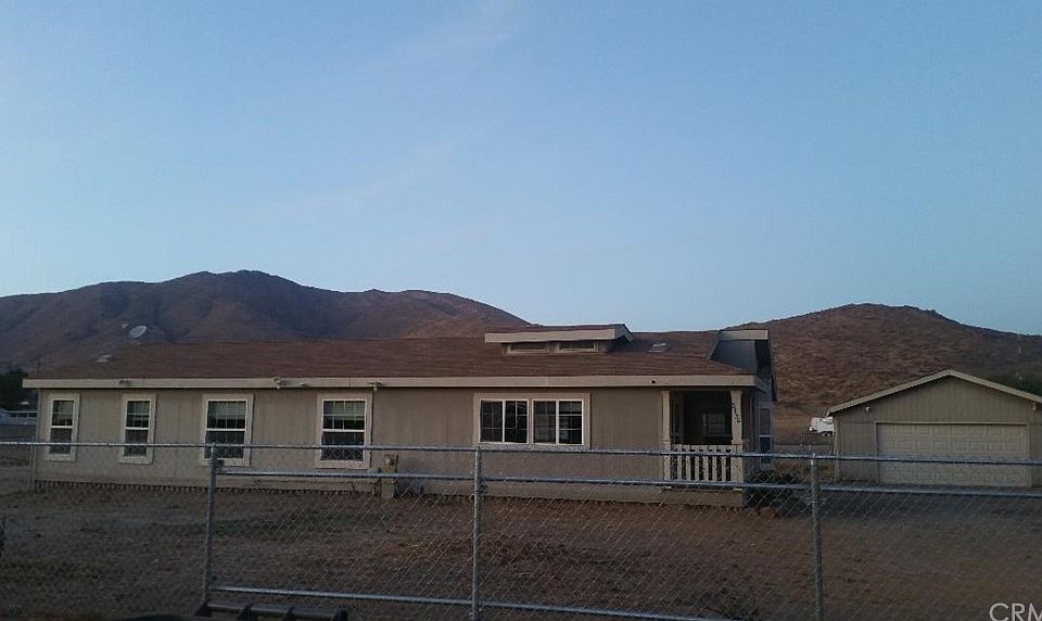 2nd image of 33180 9th St