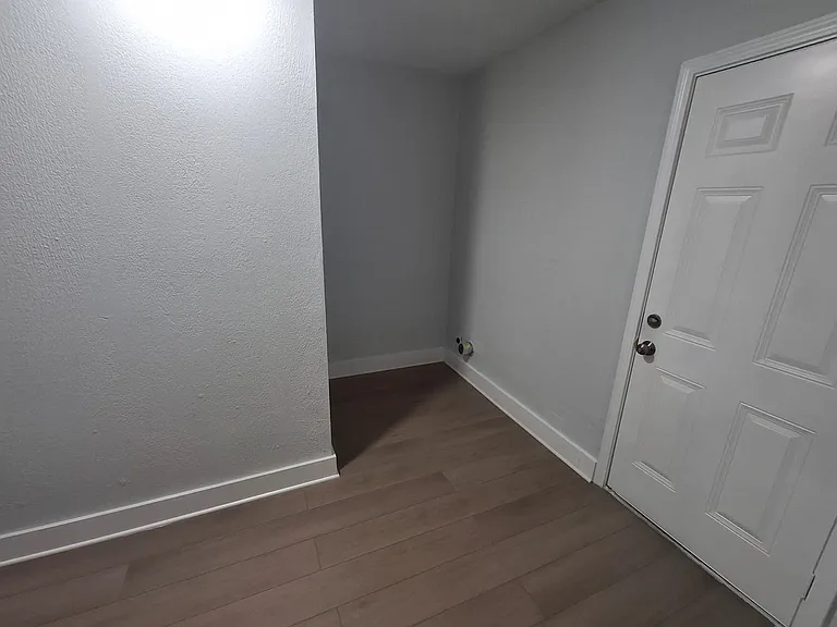 1504 NW Arlington Ave — Photo 12
