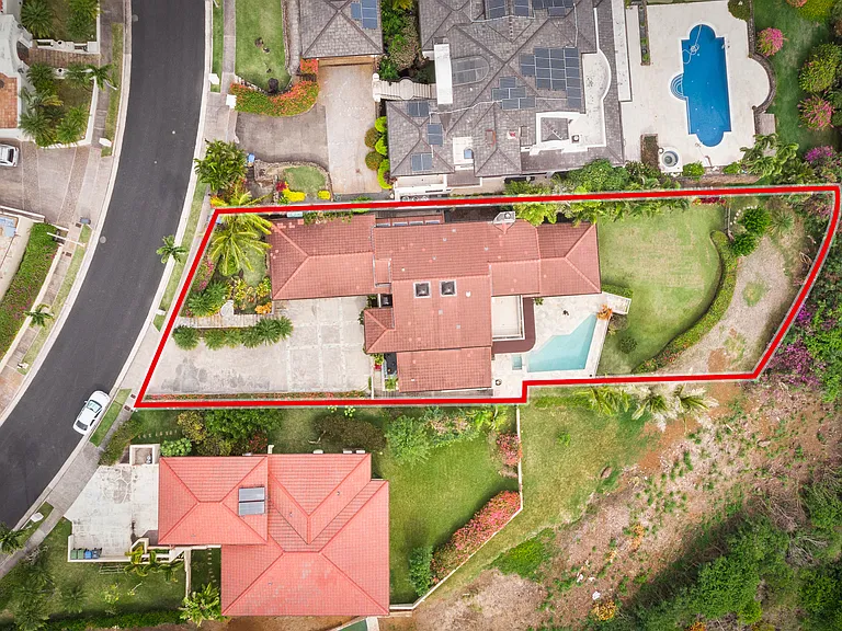 691 Kaulana Pl — Photo 4