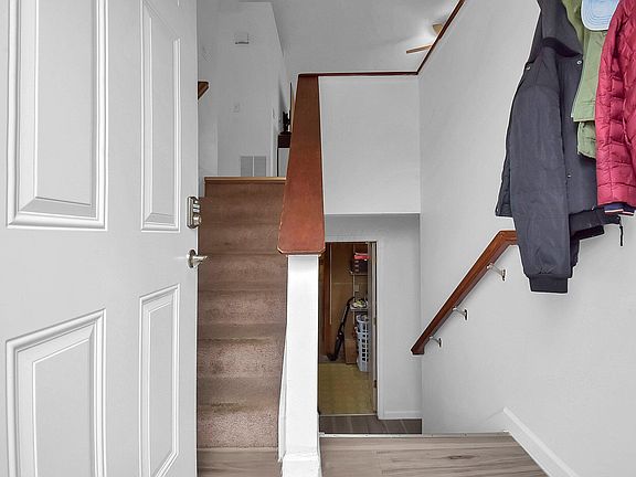 4th image of 2974 Olson Pl