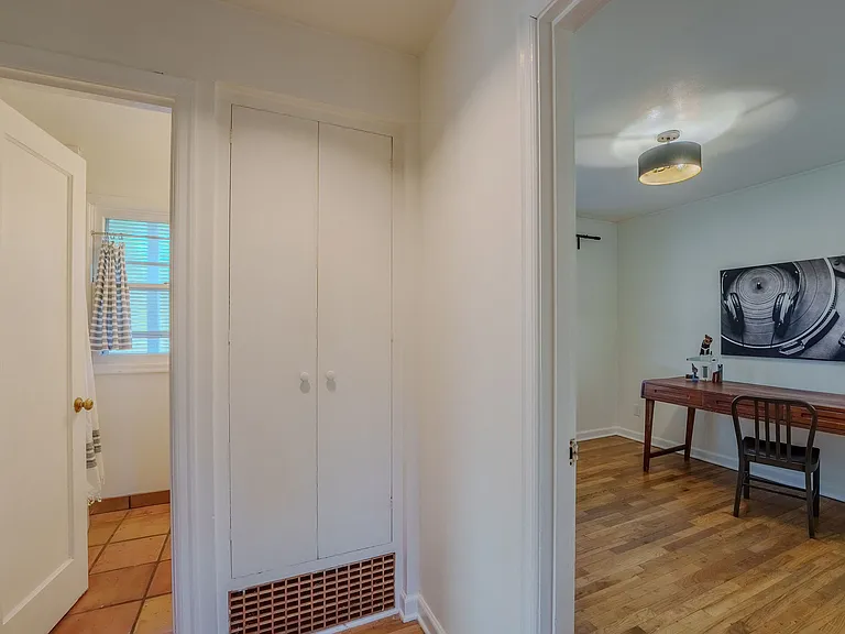 8109 SE Lorry Ave — Photo 26
