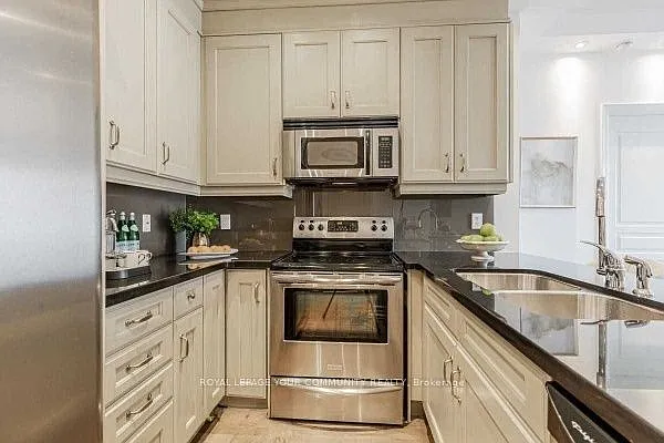 3 bed, $4,400 — Photo 4