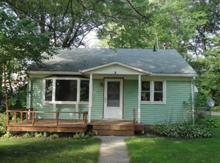 2125 Cardinal Ct, Pinckney, MI 48169