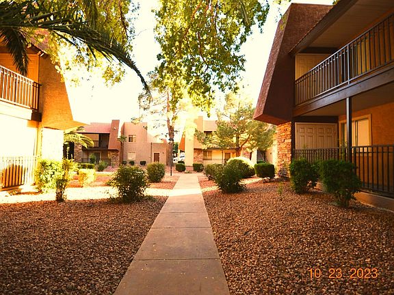 2nd image of 4990 River Glen Dr #166-1