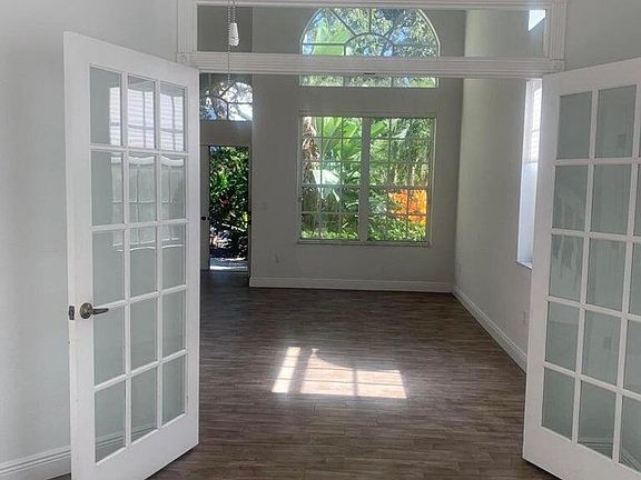 5th image of 2087 Chagall Cir