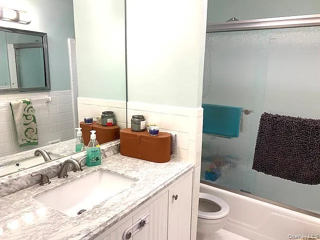 101 Harding Ave #2 — Photo 14