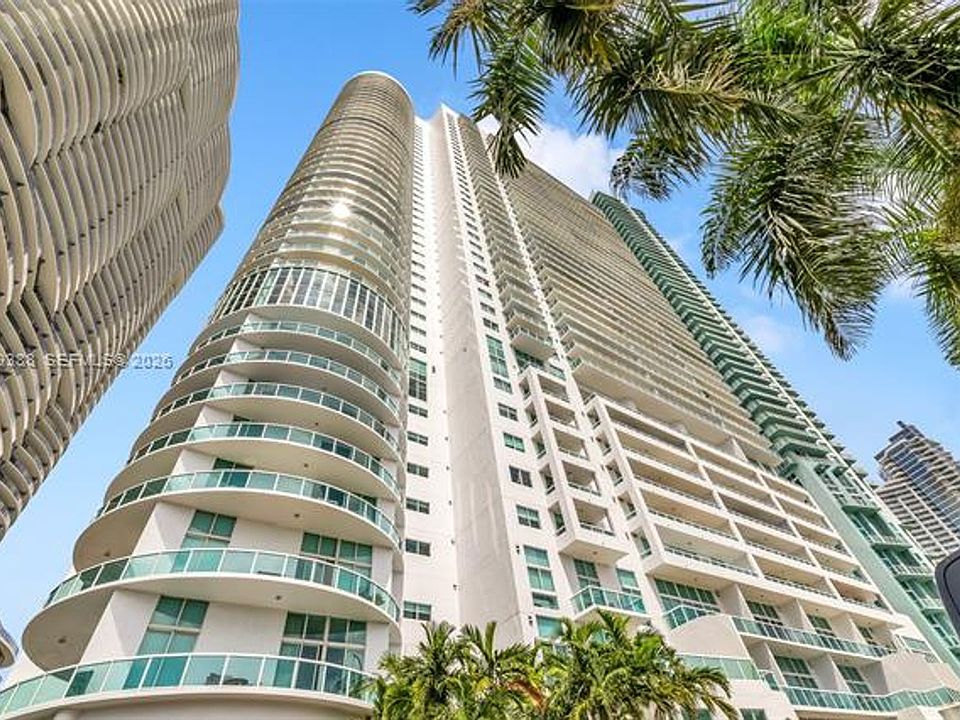 1st image of 1800 N Bayshore Dr APT 4208