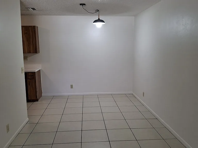 8676 Sunset Dr — Photo 6
