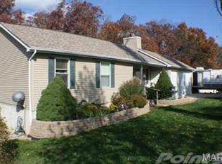 23525 Eagles Roost Ln, Warrenton, MO 63383