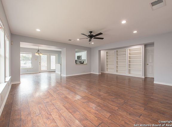 4th image of 9506 Silver Elm Pl