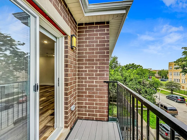 6135 S Kimbark Ave #203 — Photo 16
