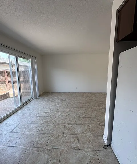 310 S Argyle Ave #106 — Photo 24