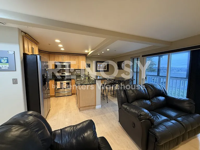 6514 Phinney Ave N #C — Photo 4