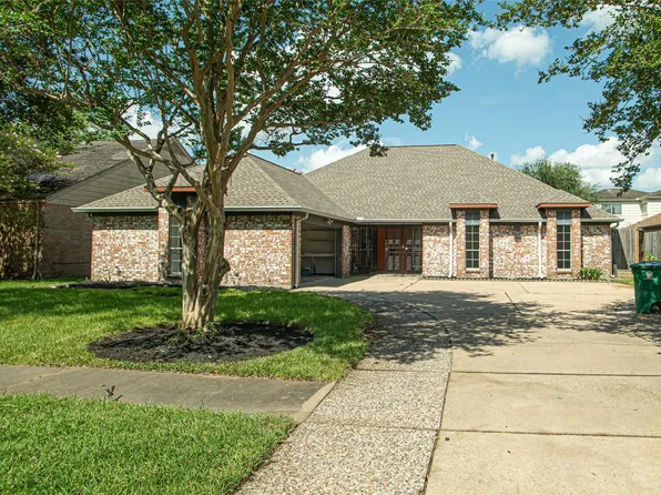 10710 Sandy Shoals Dr, Houston, TX 77071