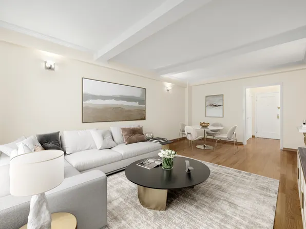 16 Park Avenue image 2 of 4