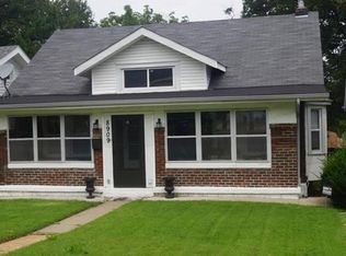 8909 Forest Ave, Saint Louis, MO 63114