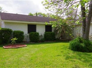 16510 Barcelona Dr, Friendswood, TX 77546