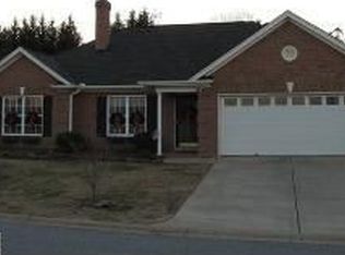 609 Ashley Commons Ct, Greer, SC 29651