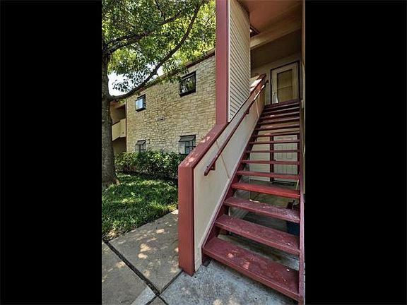2nd image of 1510 W North Loop Blvd APT 923