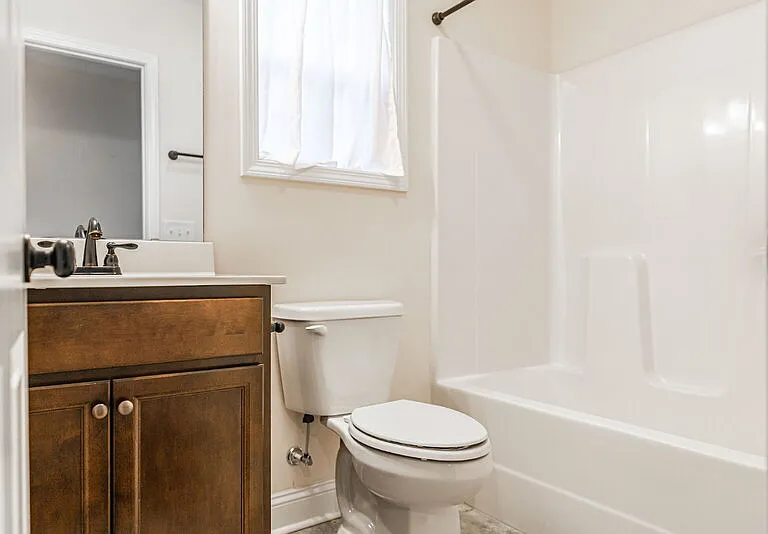 555 N Saylor St — Photo 15