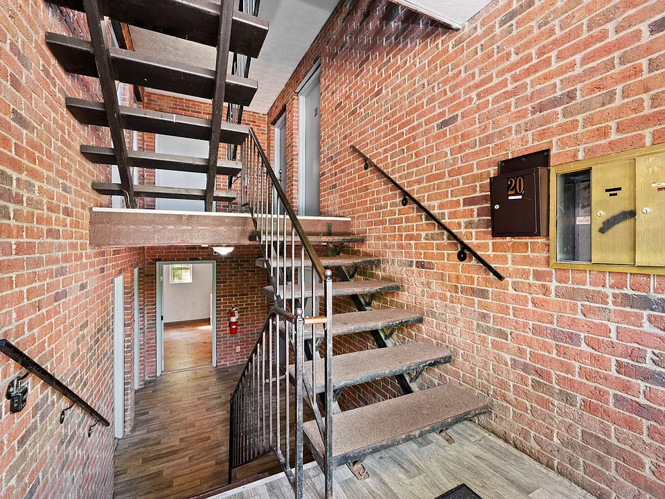 2303 Wyoming Ave