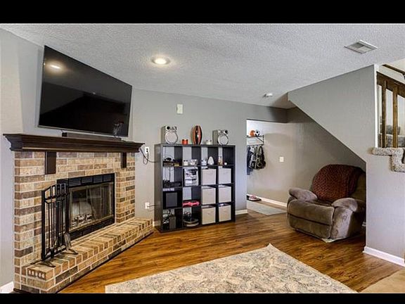 5th image of 527 NE 6th St APT B