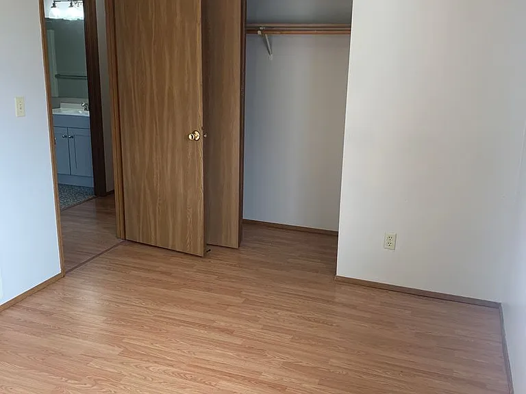 1160 Main St #A — Photo 16