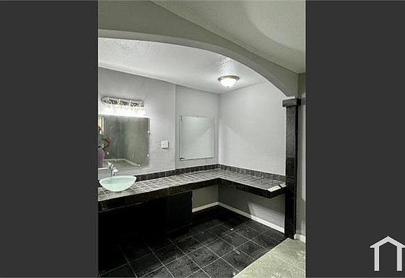 3rd image of 12500 Sandpiper Dr #0