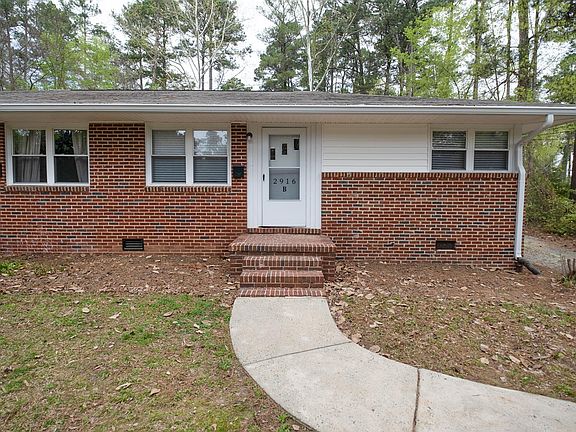 4th image of 2916 University Dr #B