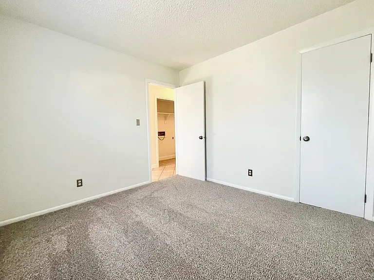 1723 Rueger St — Photo 17