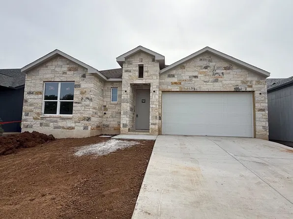7 Fairway Lane, Meadowlakes, TX 78654