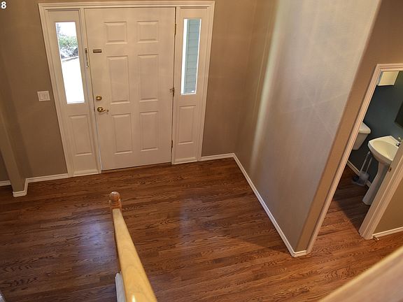 5th image of 15121 SW Sapphire Dr