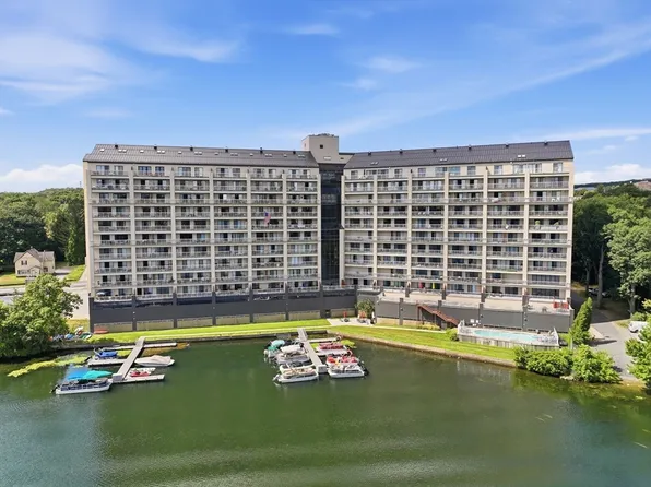 65 Lake Ave APT 830, Worcester, MA 01604