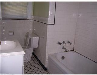 4th image of 38 Appomattox Ave