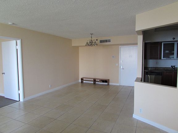 2nd image of 3300 NE 191st St APT 1516