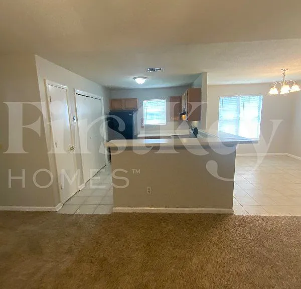 2347 Glencairn Ln SW — Photo 5