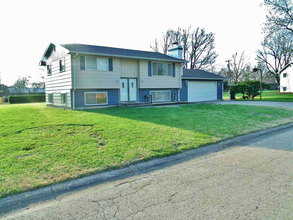 1st image of 331 Mesa Dr
