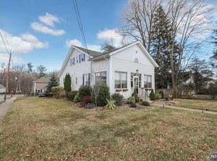 101 Roosevelt Ave, Westwood, NJ 07675