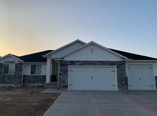 404 S 3350 W, Syracuse, UT 84075