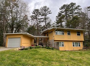 2716 Circle Dr, Durham, NC 27705